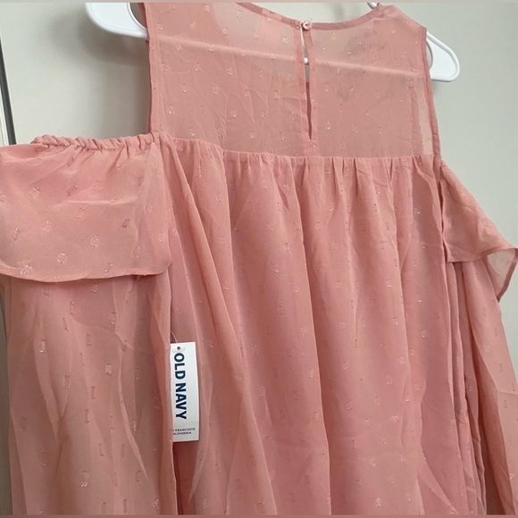 •NWT•Old Navy Metallic Dot Flowy Cold Shoulder Top - Picture 10 of 13